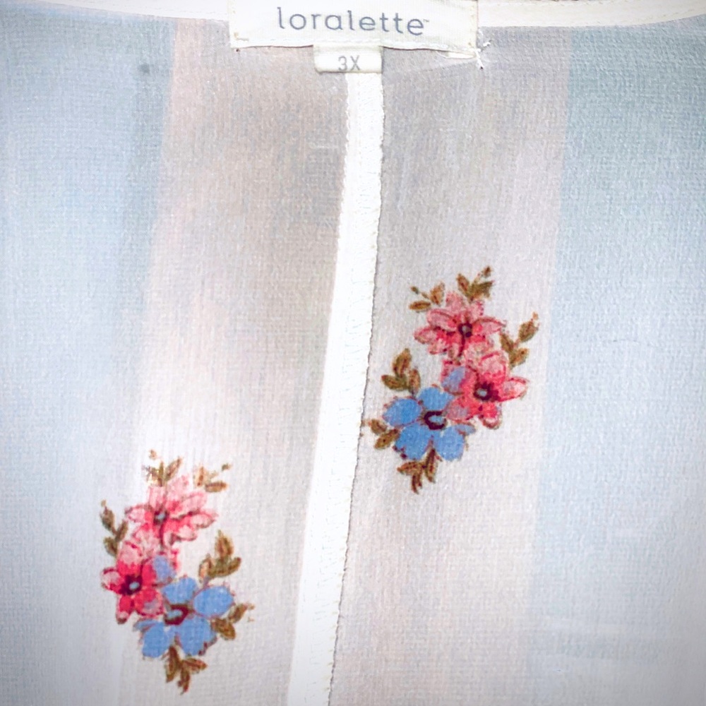 Floral Sheer Buttoned Blouse